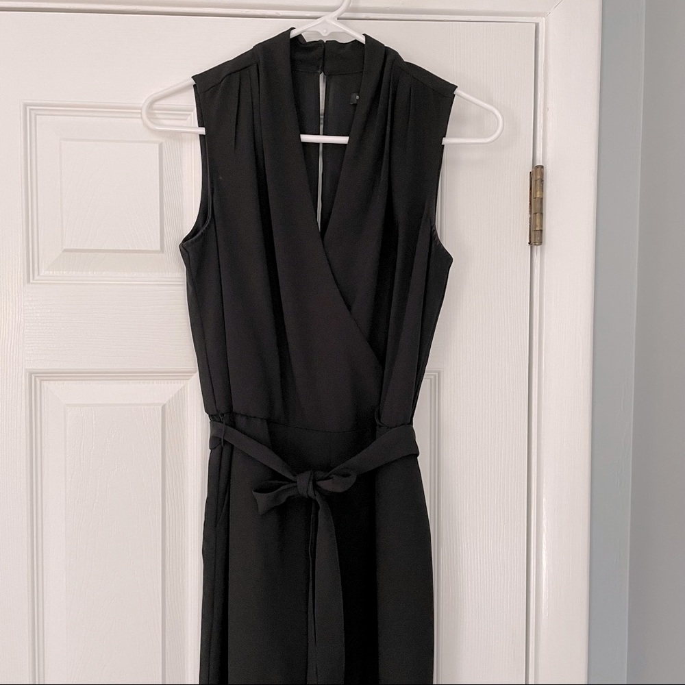 Black Jumpsuit - Banana Republic Factory - fits like a 2
